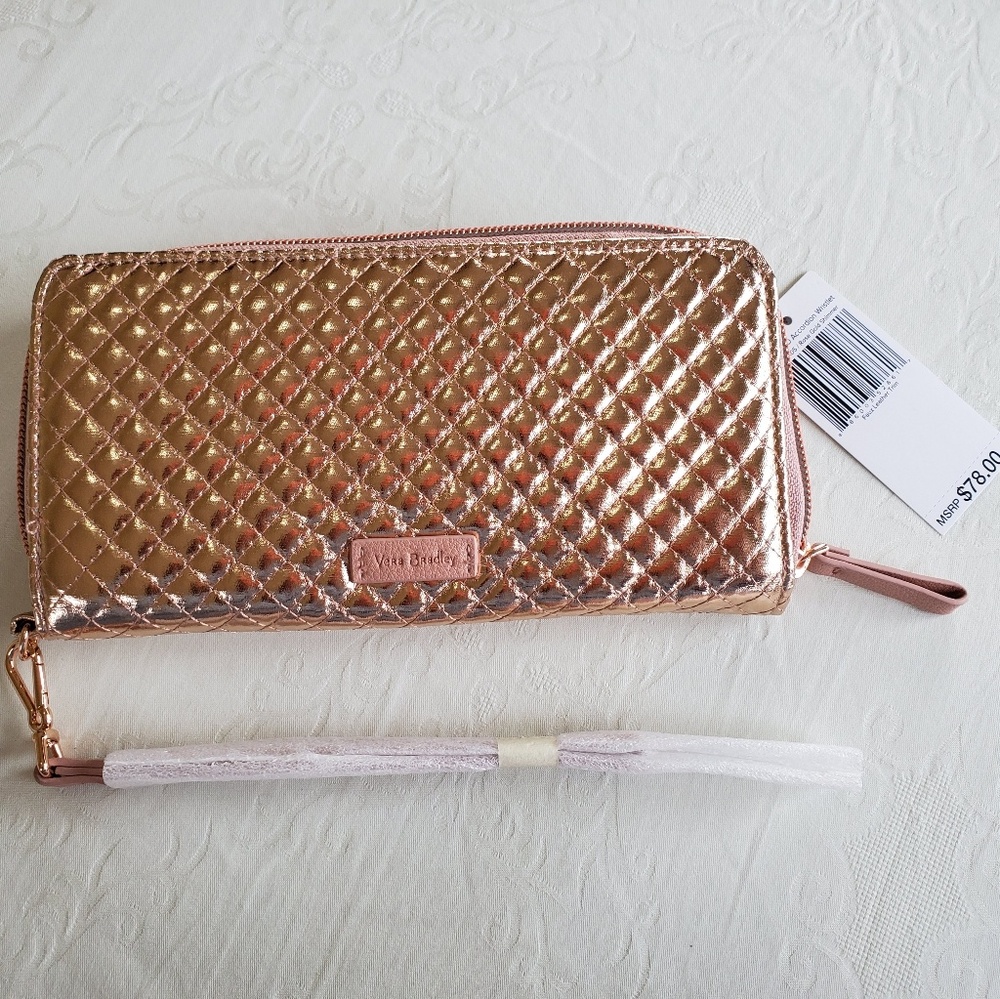 NEW Vera Bradley Iconic Wallet